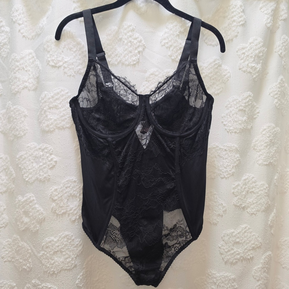 Victoria's Secret Black‎ Lace Underwire Bodysuit XXL Adjustable Straps